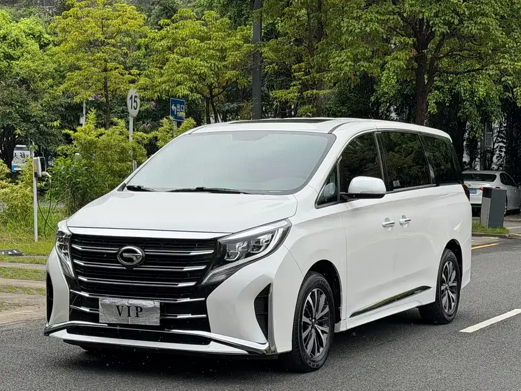 GAC Motor Trumpchi M8 — фото 1