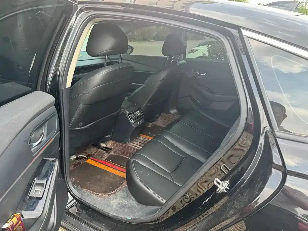 Honda Accord — фото 6
