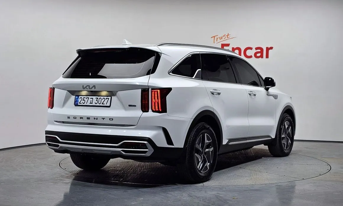 Kia Sorento — фото 10