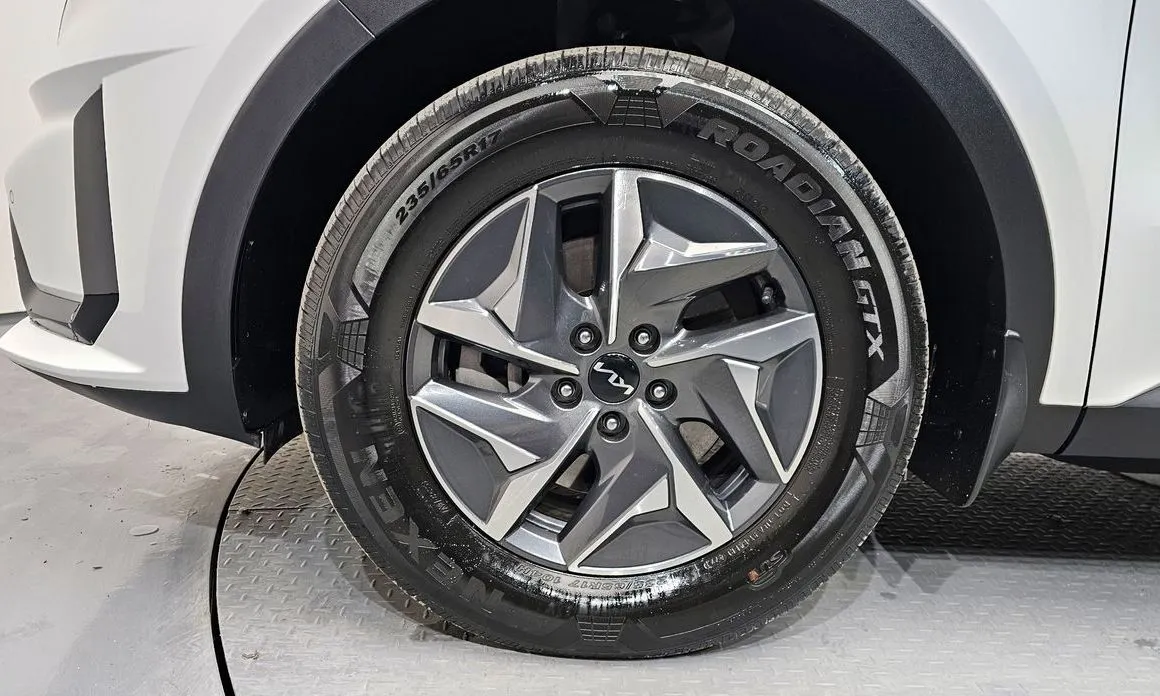 Kia Sorento — фото 3