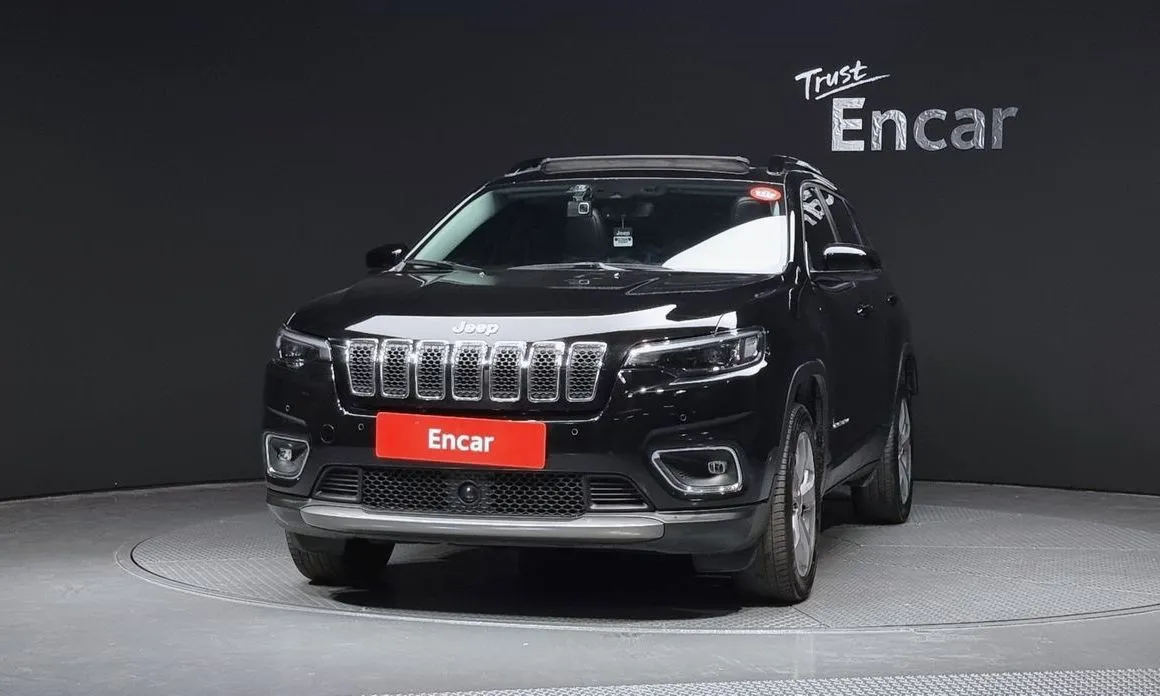 Jeep Cherokee — фото 6