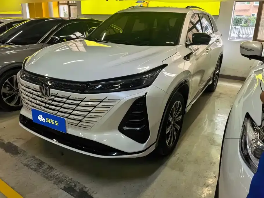 Changan CS75PLUS — фото 1
