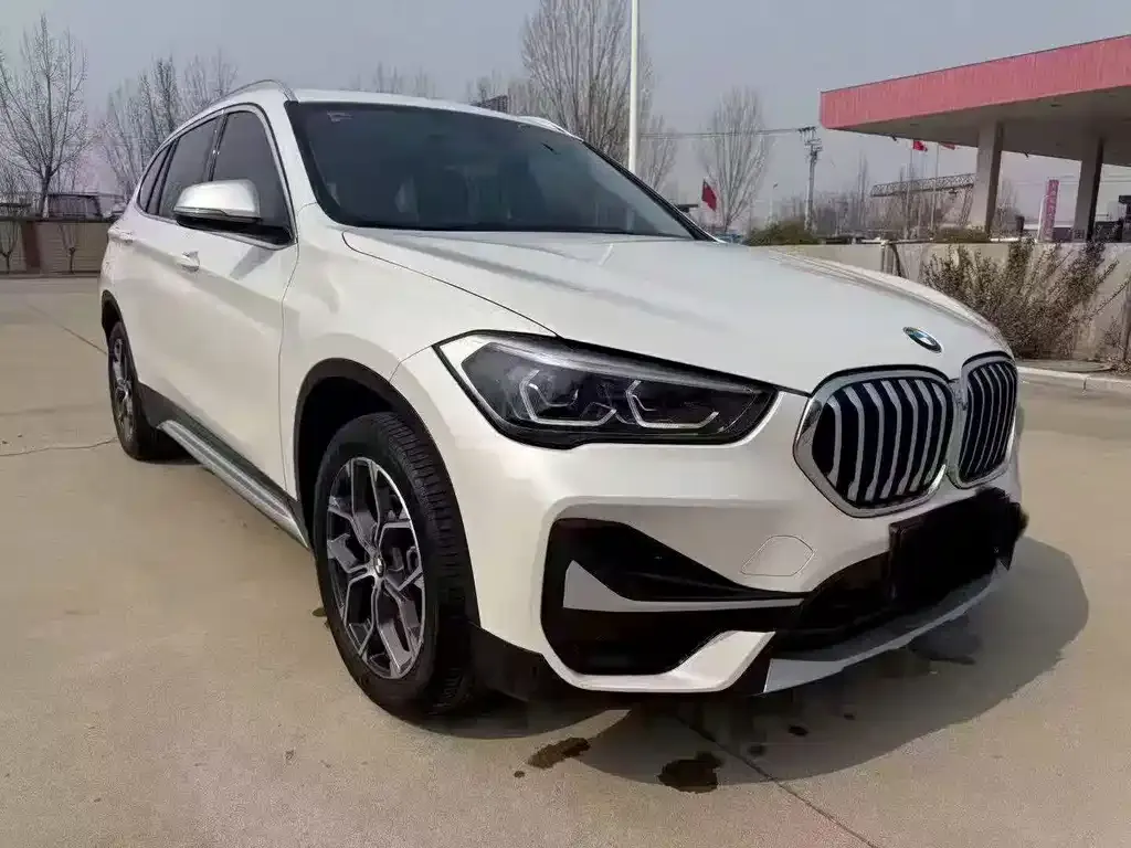 BMW X1 — фото 1