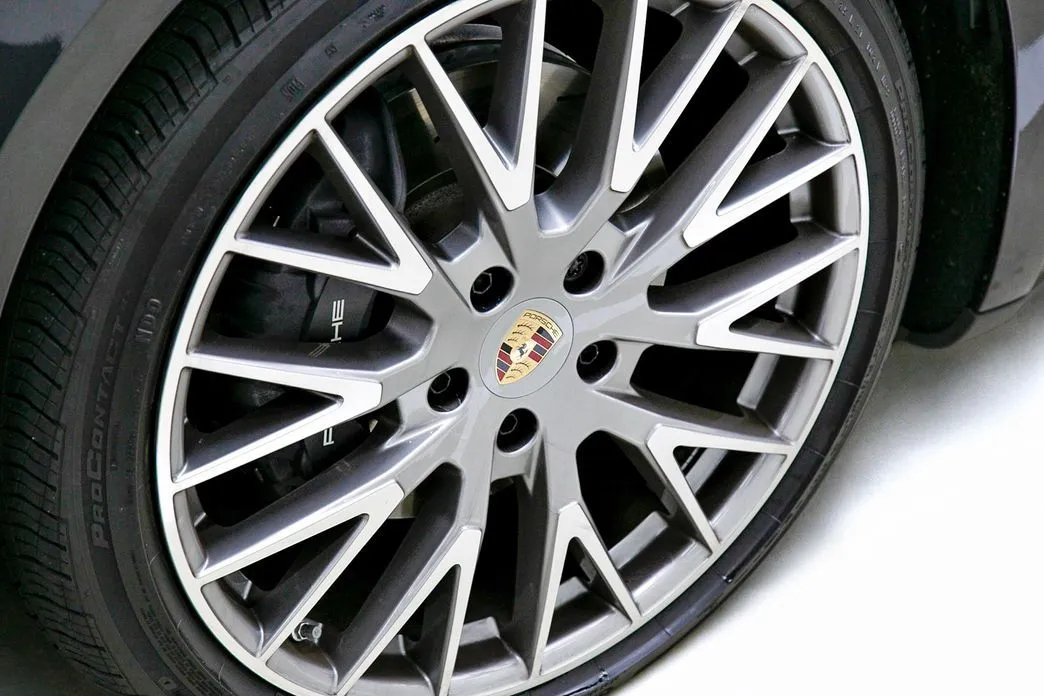 Porsche Panamera — фото 9