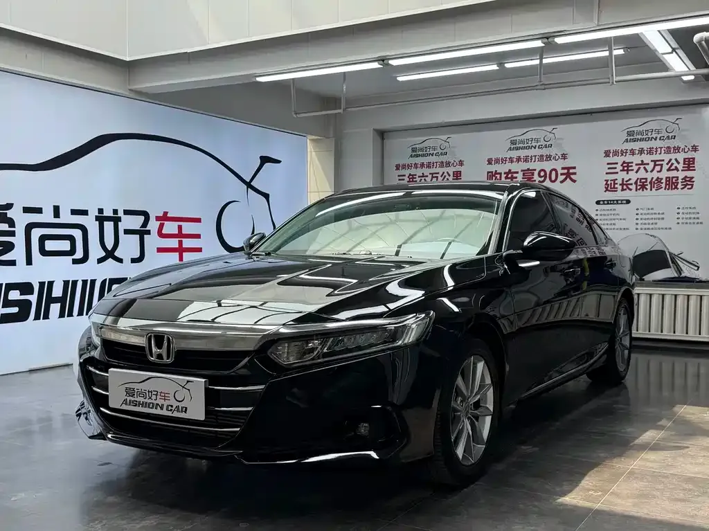 Honda Accord — фото 1
