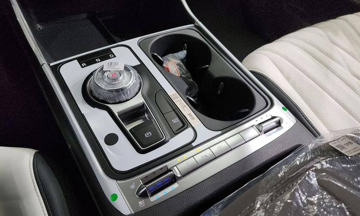 Kia Carnival — фото 10