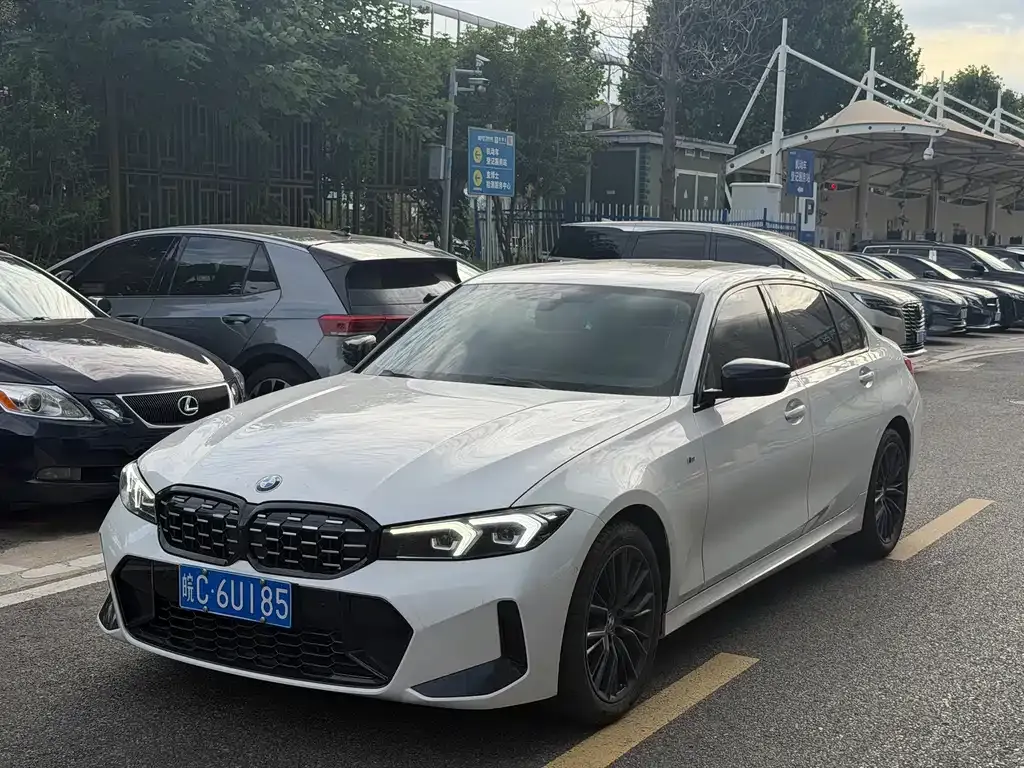 BMW 3 Series — фото 1