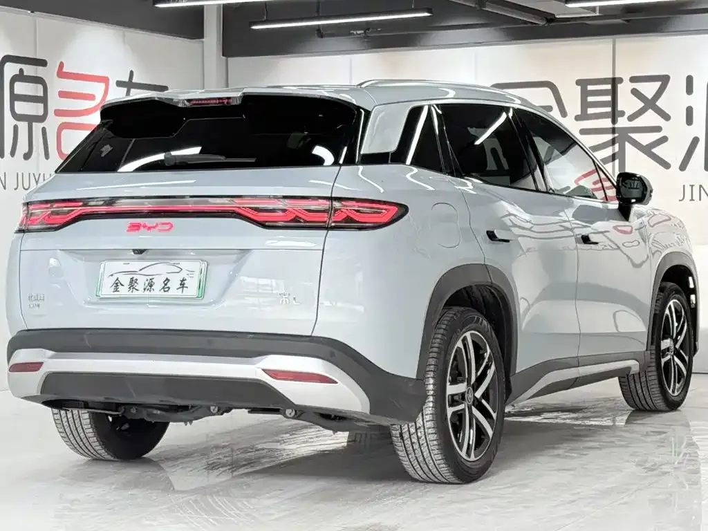BYD L DM-i — фото 7