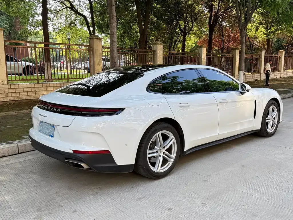 Porsche Panamera — фото 6