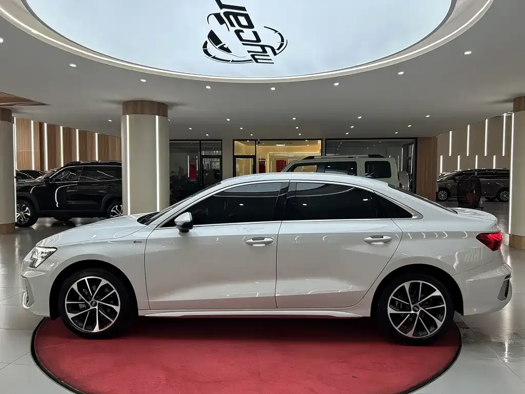 Audi A3 — фото 7
