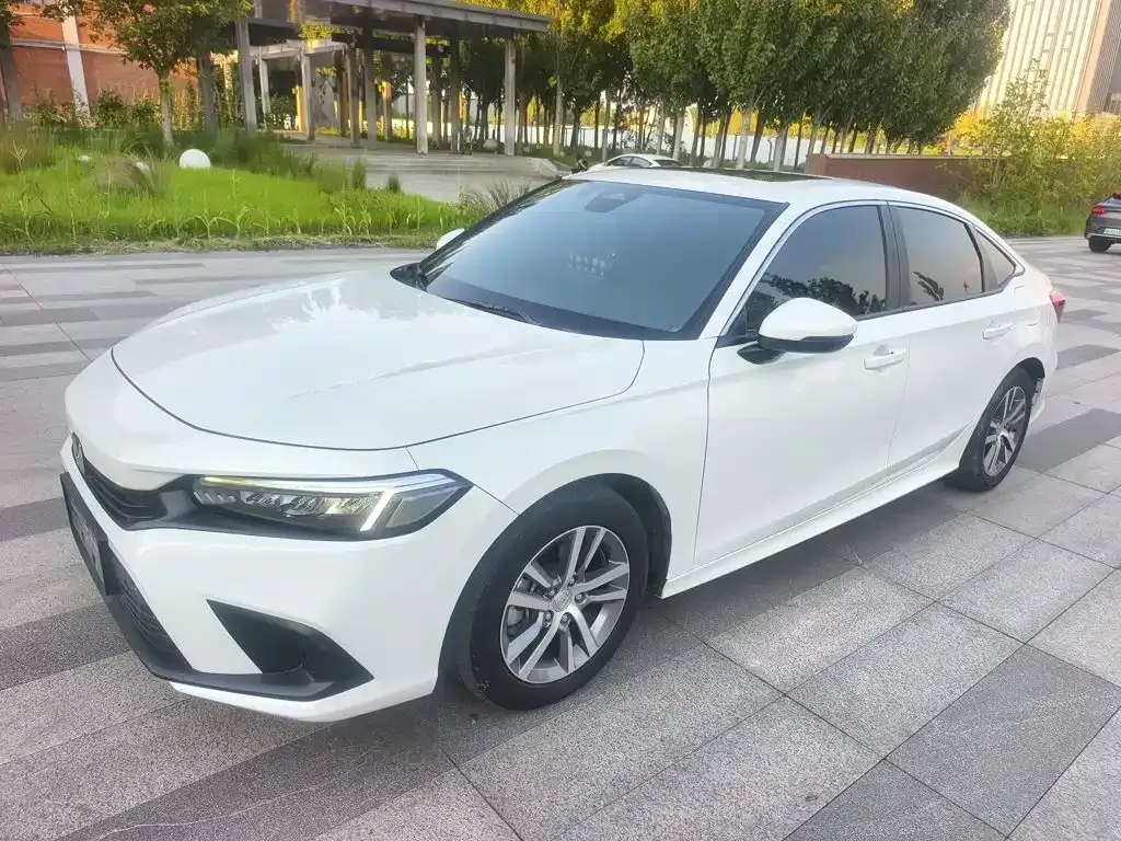Honda Civic — фото 1