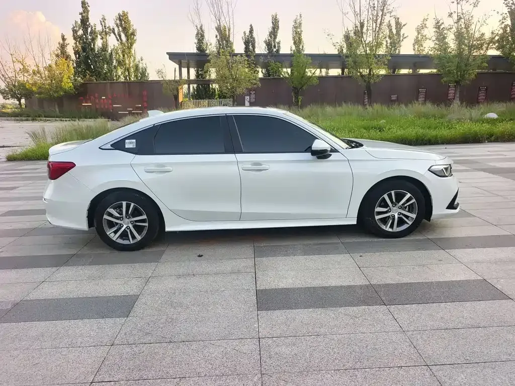 Honda Civic — фото 7