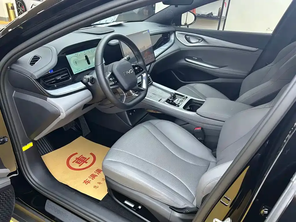 BYD Seal — фото 9
