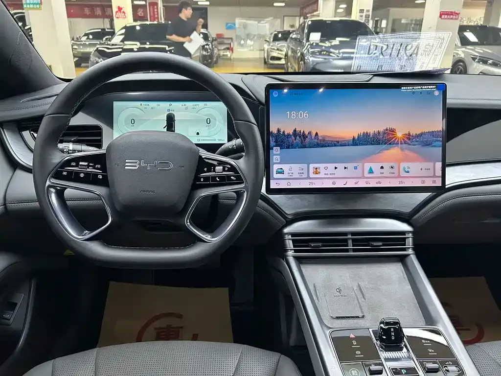 BYD Seal — фото 7