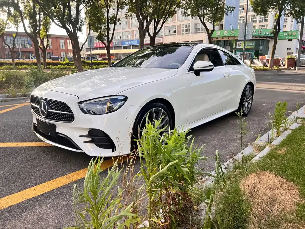 Mercedes-Benz E-Class (Import) — фото 1