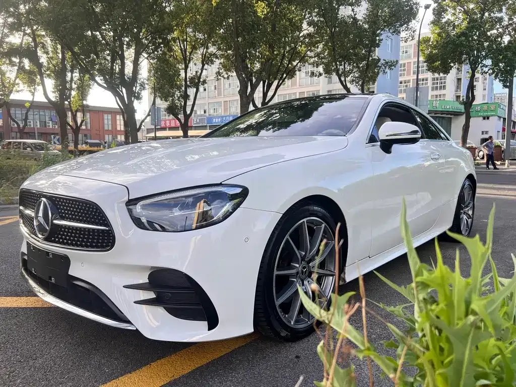 Mercedes-Benz E-Class (Import) — фото 5