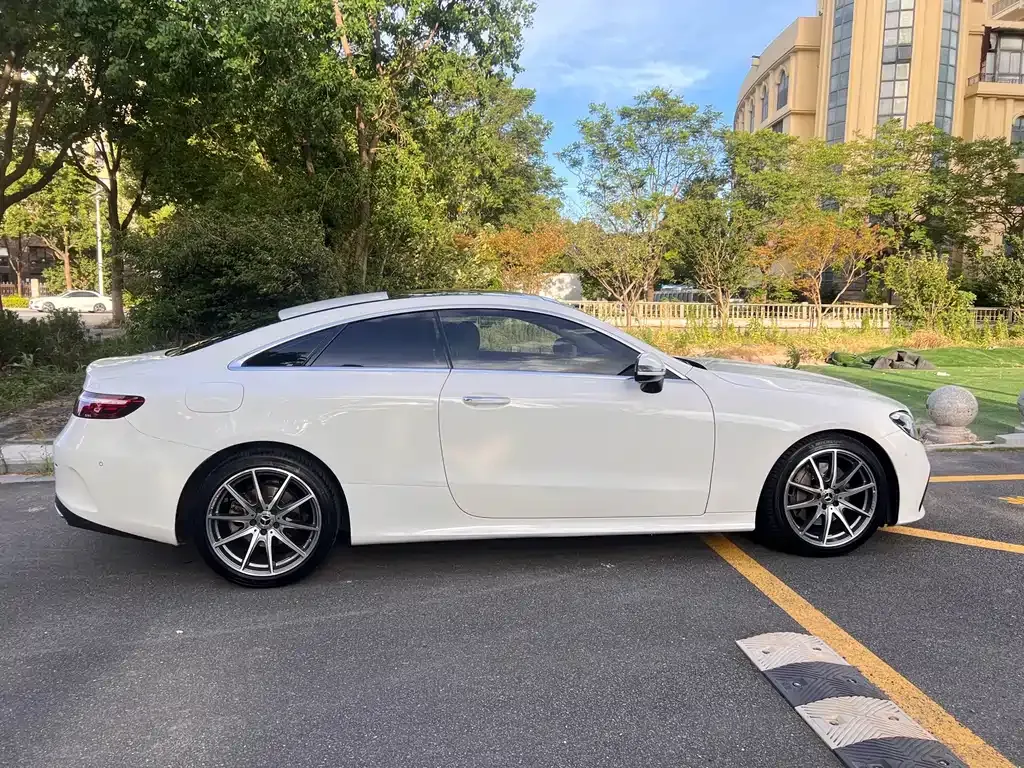 Mercedes-Benz E-Class (Import) — фото 2