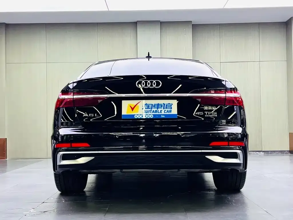 Audi A6L — фото 2