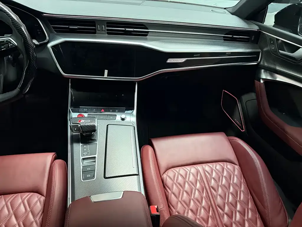 Audi A7L — фото 2