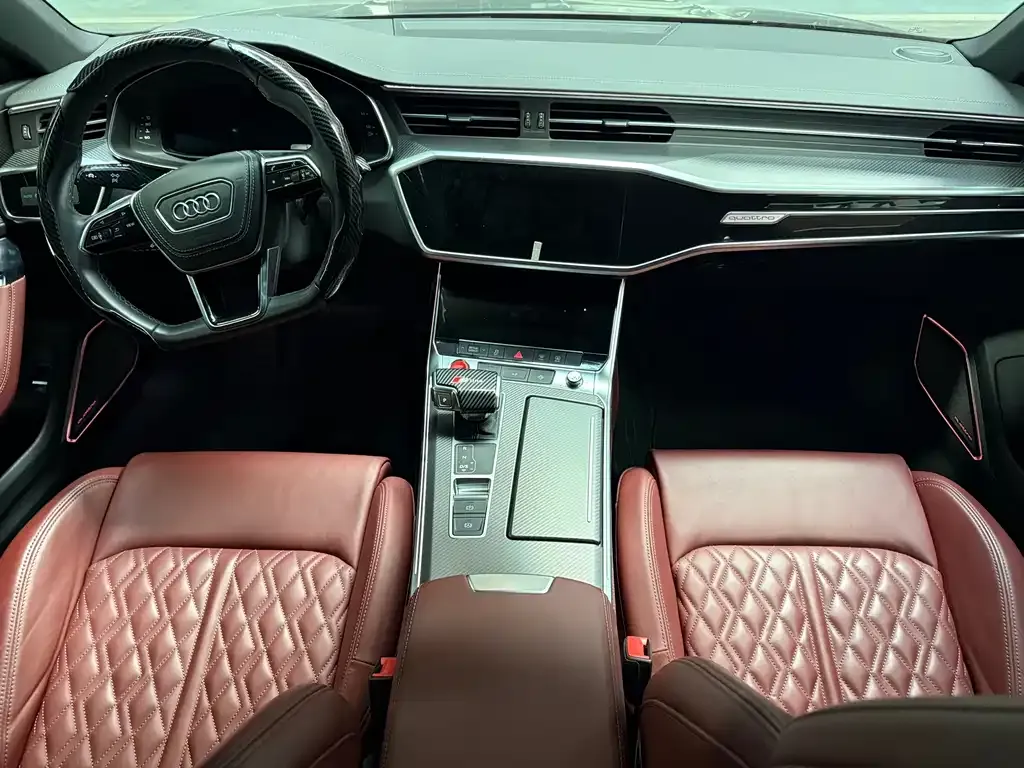 Audi A7L — фото 9
