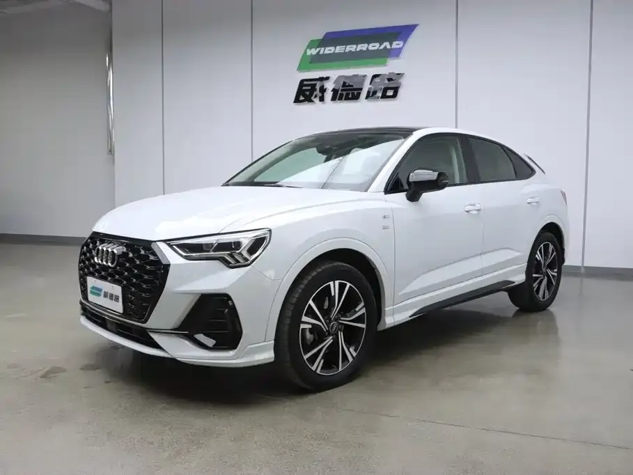 Audi Q3 Sportback — фото 1