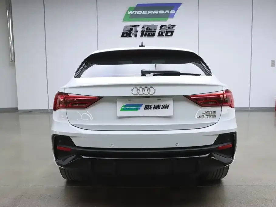 Audi Q3 Sportback — фото 4