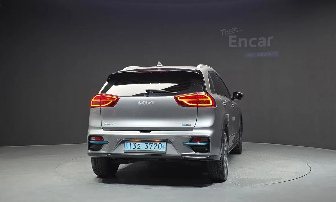 Kia Niro — фото 10