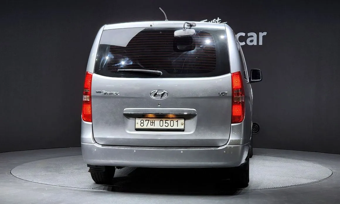 Hyundai Starex — фото 6