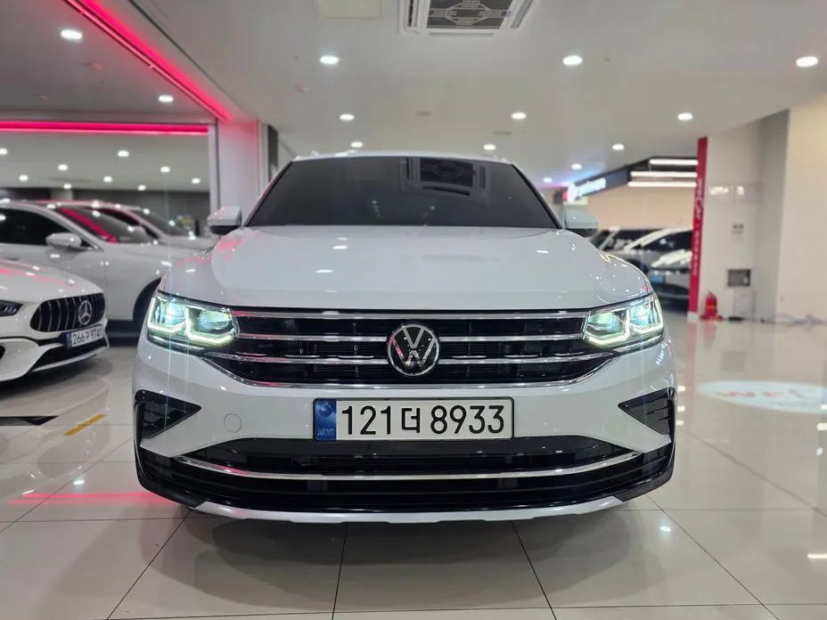 Volkswagen Tiguan — фото 1