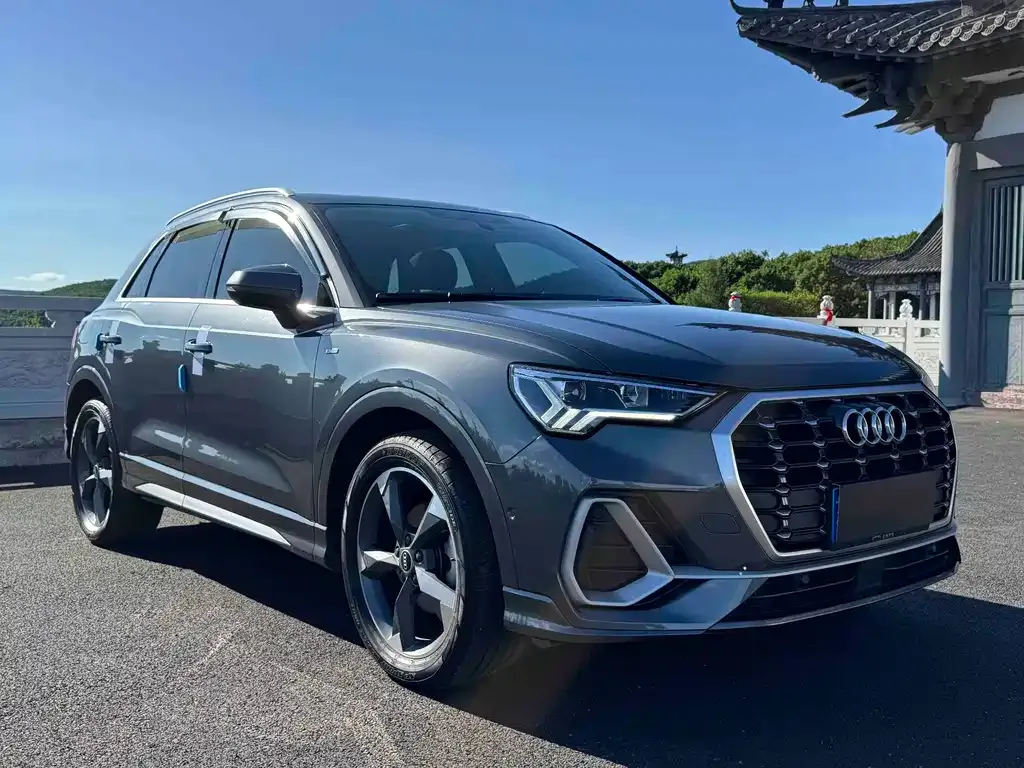 Audi Q3 — фото 3