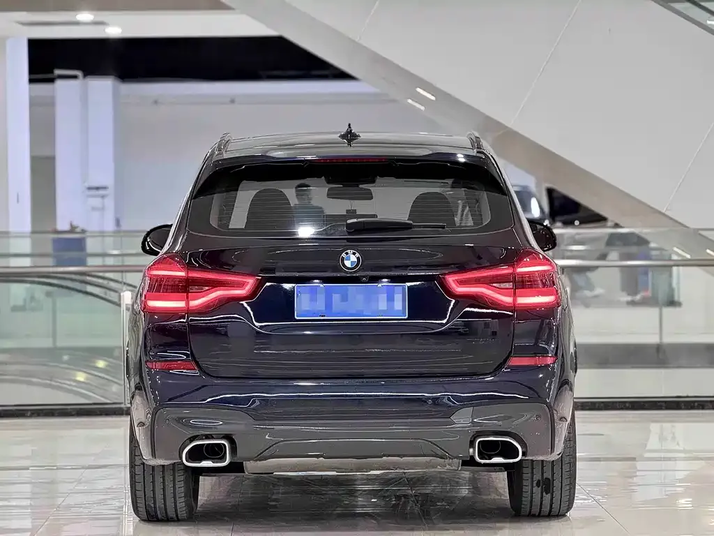 BMW X3 — фото 10
