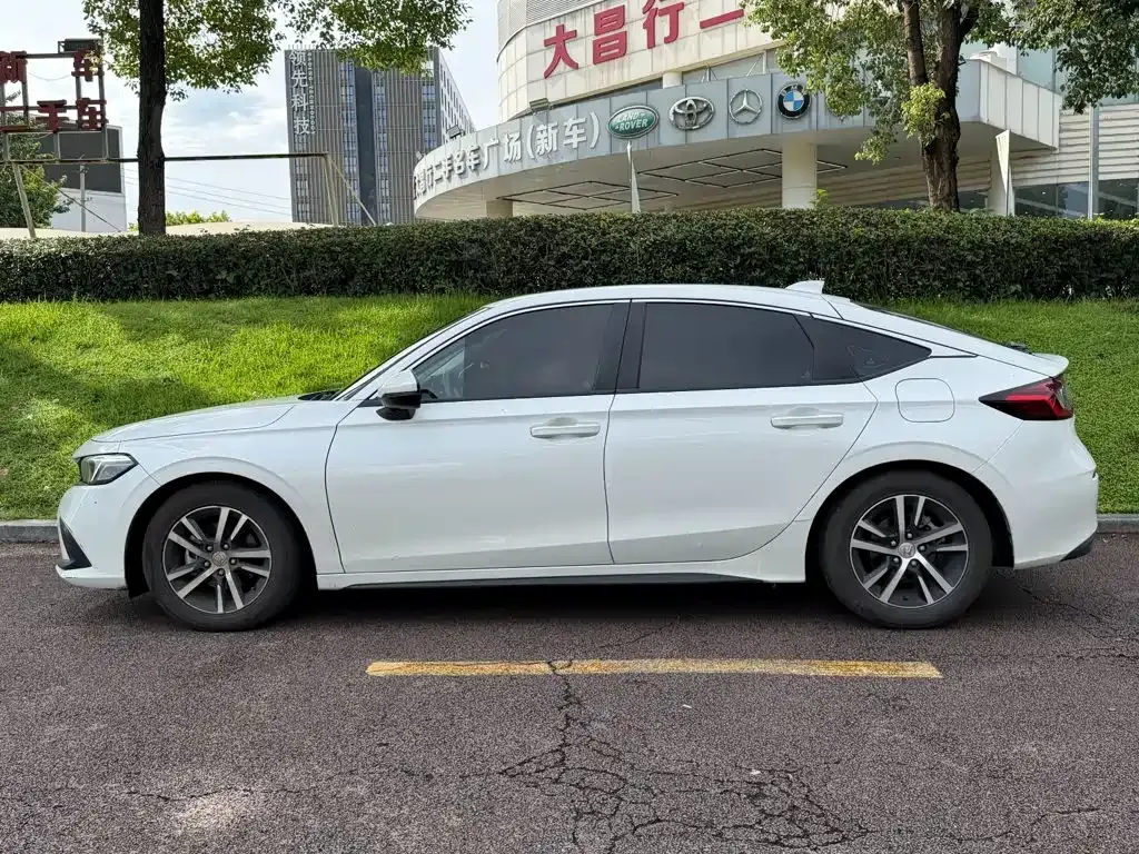 Honda Civic — фото 8