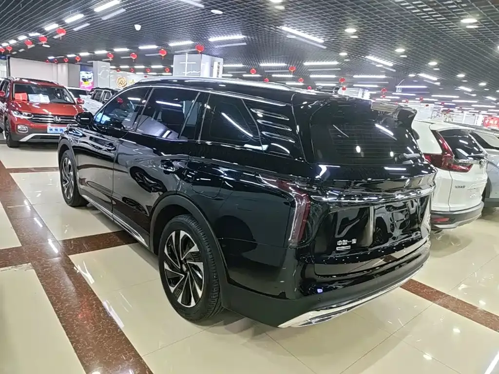 Hongqi HS7 PHEV — фото 4