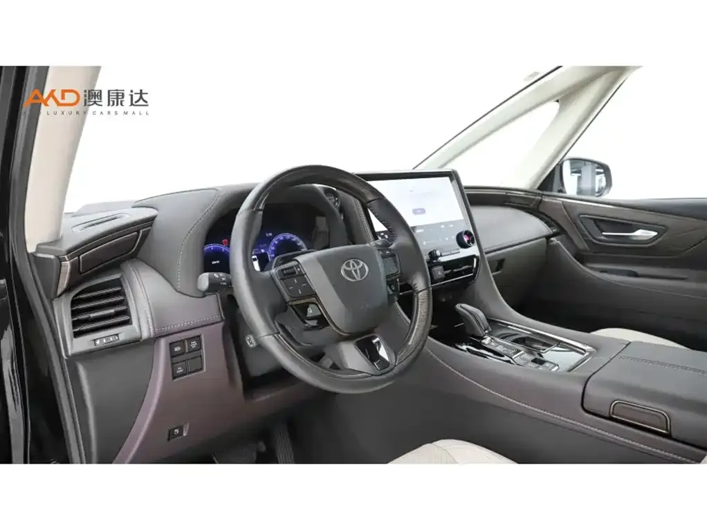 Toyota Alphard — фото 4
