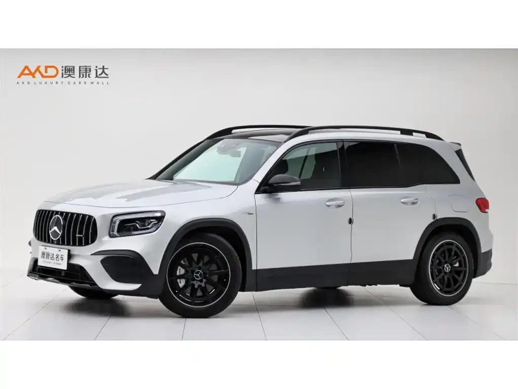 Mercedes-Benz GLB AMG — фото 1