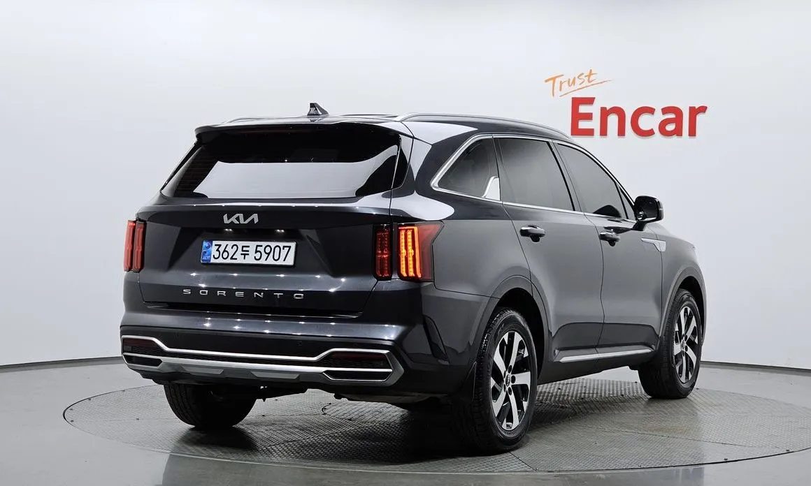 Kia Sorento — фото 3