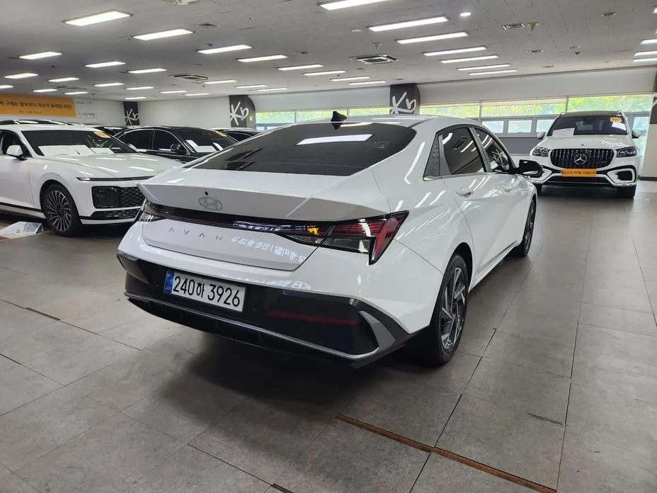 Hyundai AVANTE — фото 8