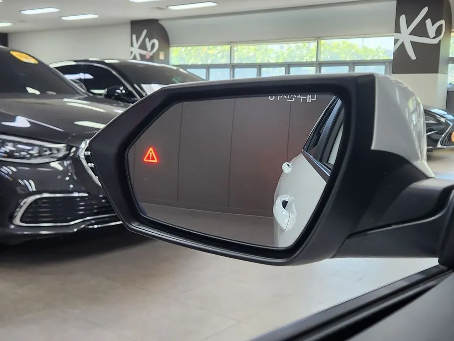 Hyundai AVANTE — фото 3