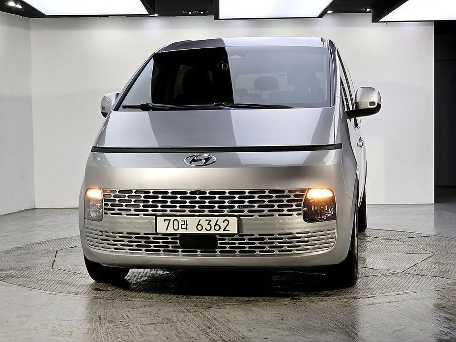 Hyundai Staria — фото 2