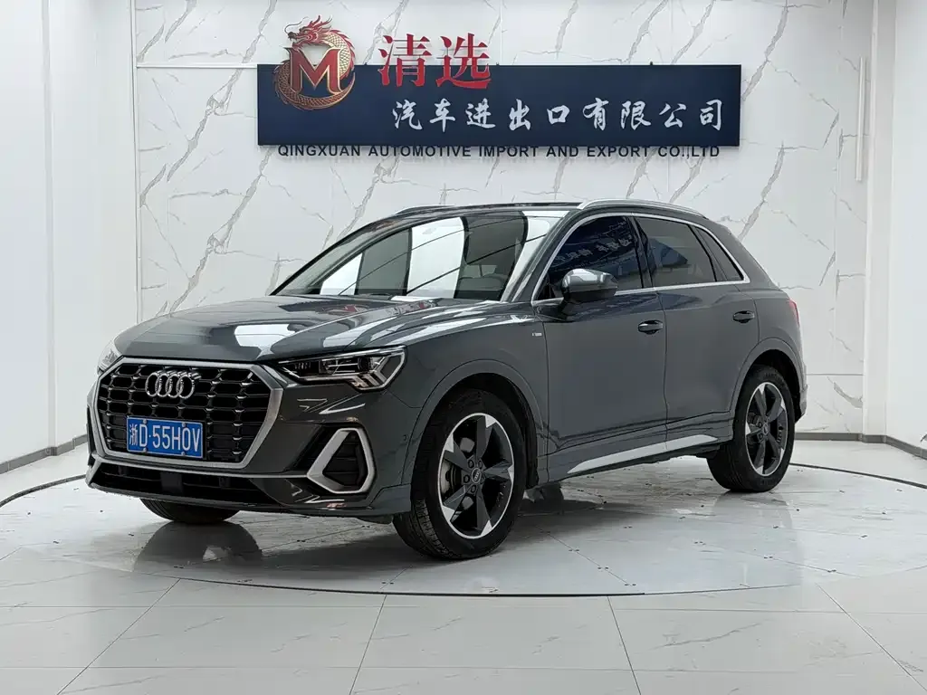 Audi Q3 — фото 1