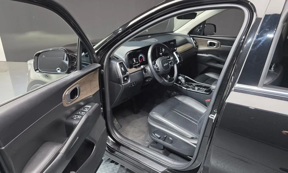 Kia Sorento — фото 8