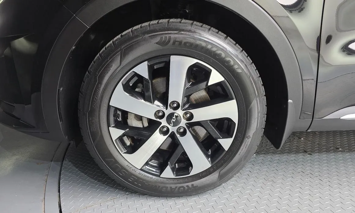Kia Sorento — фото 6