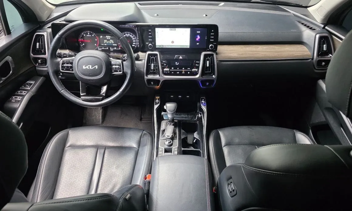 Kia Sorento — фото 9