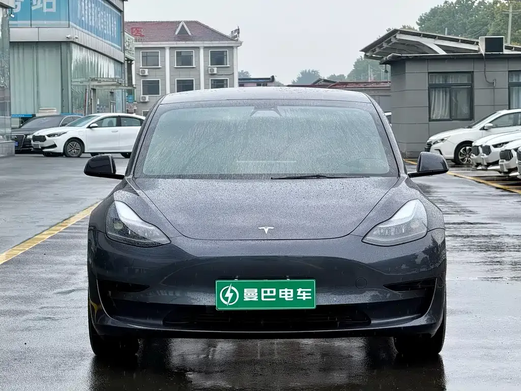 Tesla Model 3 — фото 3