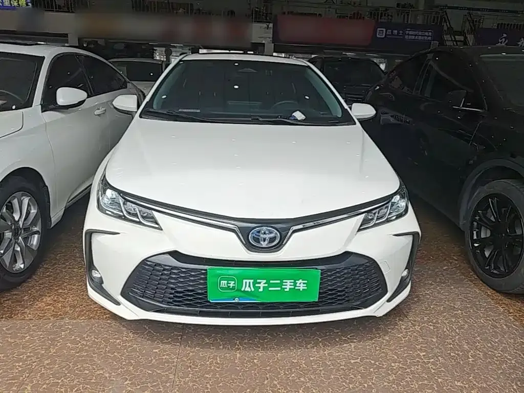 Toyota Corolla — фото 3