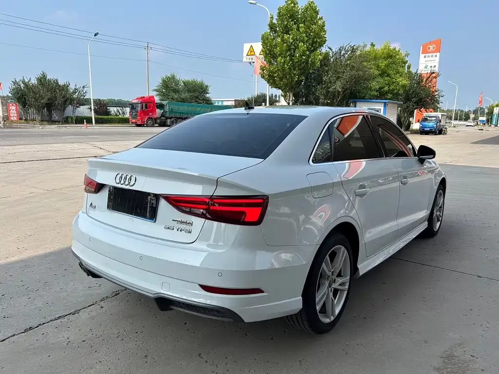 Audi A3 — фото 5