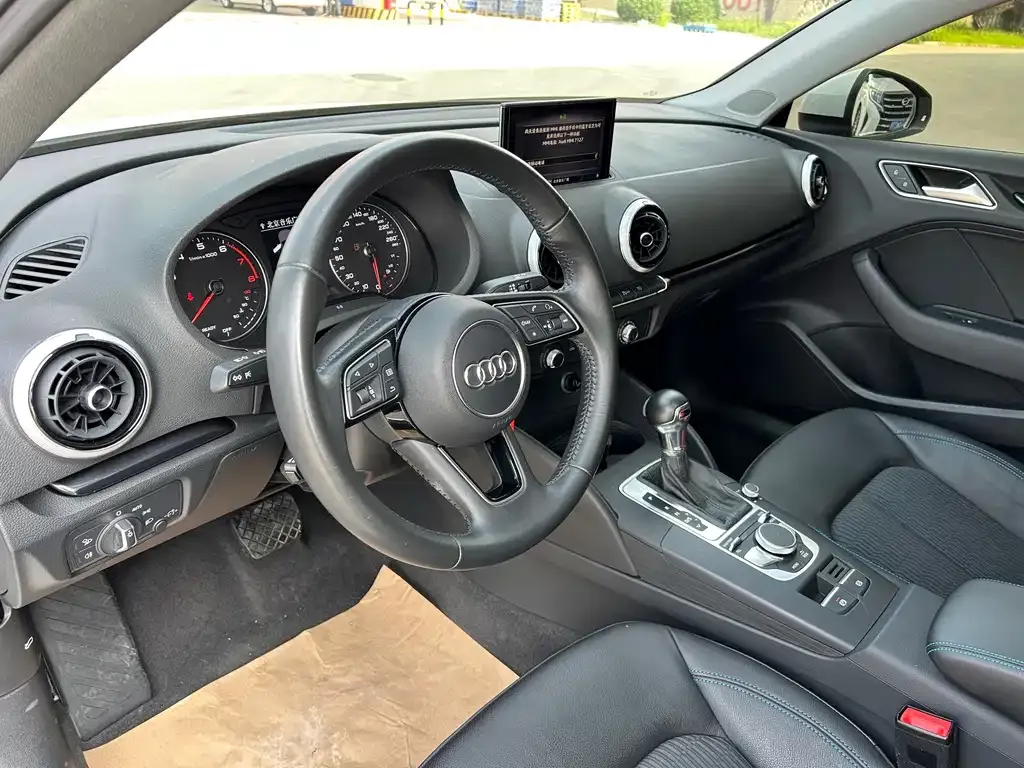 Audi A3 — фото 2