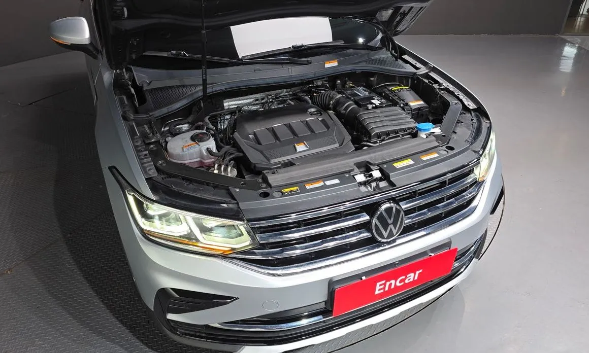 Volkswagen Tiguan — фото 10