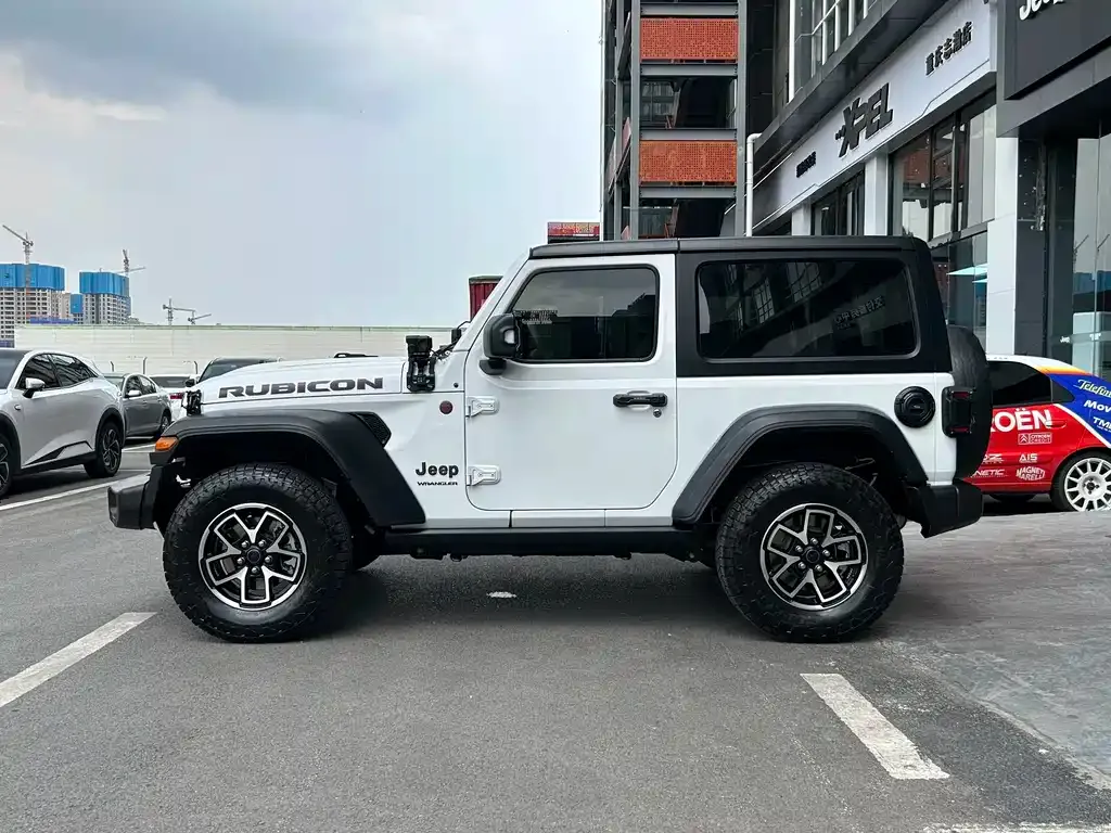 Jeep Wrangler — фото 4