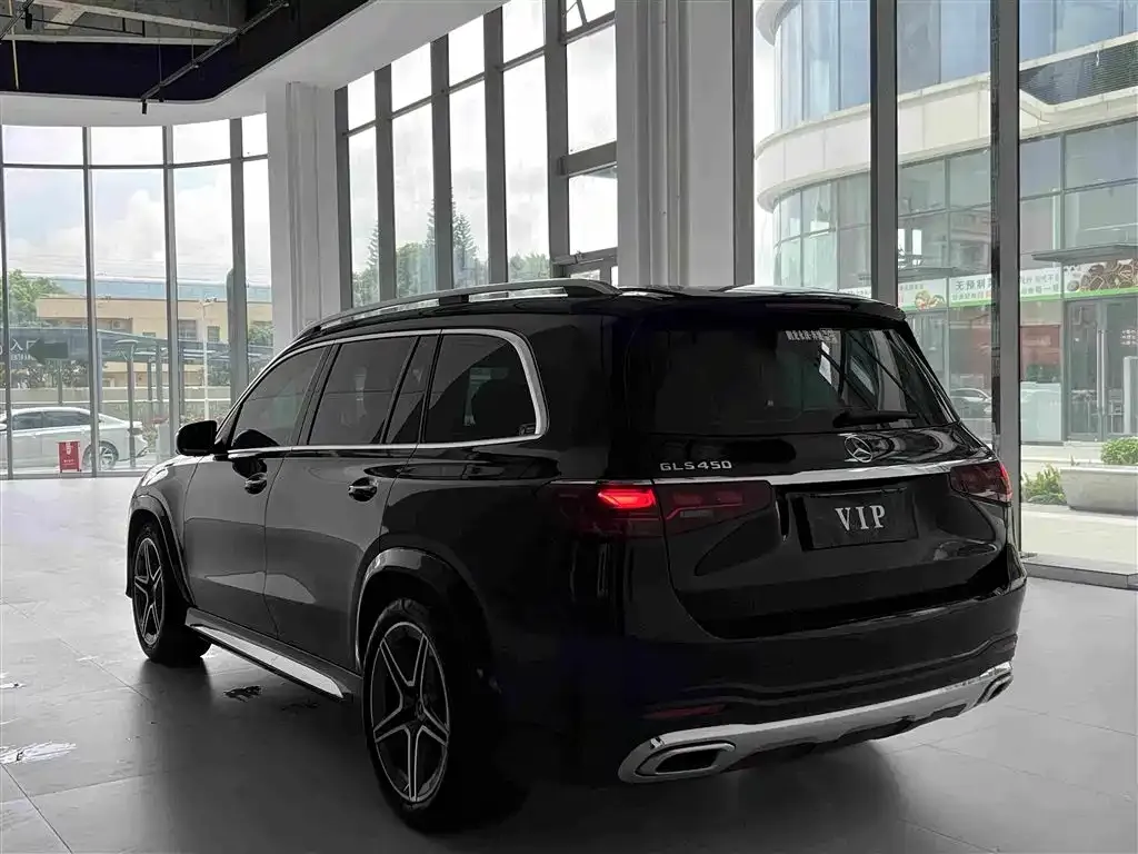 Mercedes-Benz GLS — фото 9